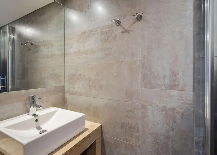 Daire Duplex Au Centre De 1850, 3 - Fr-1-564-36 *