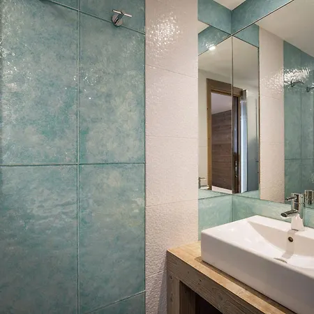 Duplex Au Centre De 1850, 3 - Fr-1-564-36 Apartment *