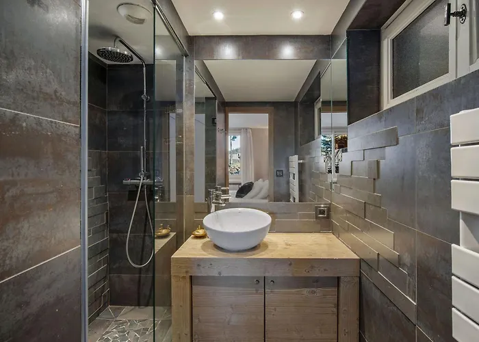 Appartement Duplex Au Centre De 1850, 3 - Fr-1-564-36